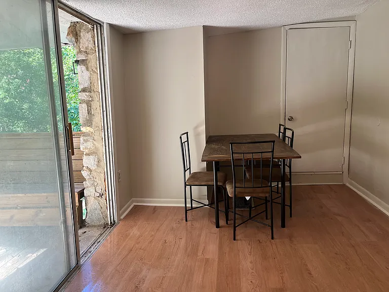 203 Ray St — Photo 7