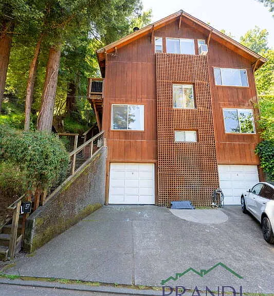 57 Fremont Rd — Photo 2