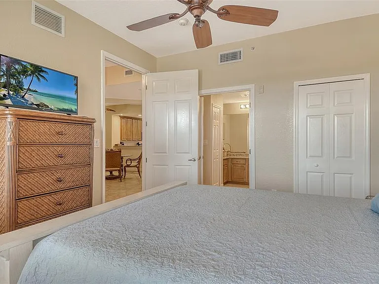 5100 Jessie Harbor Dr #504 — Photo 43