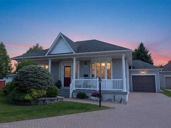 5th image of 288 Silverbirch Blvd