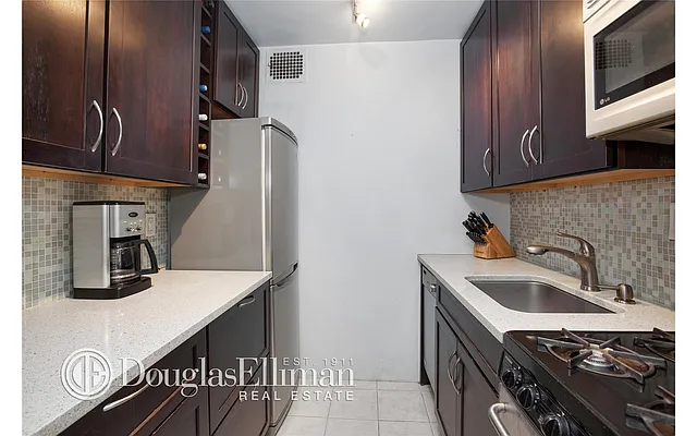 Sold by Douglas Elliman | media 10