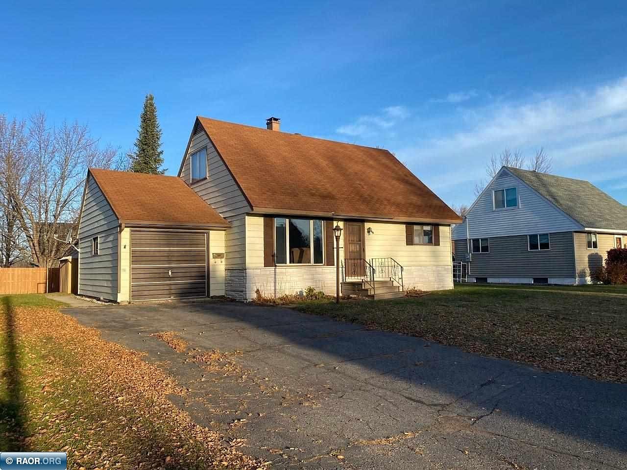 327 Kent Rd, Hoyt Lakes, MN 55750 Zillow