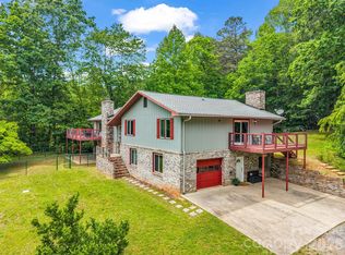 656 Cashiers Valley Rd, Brevard, NC 28712