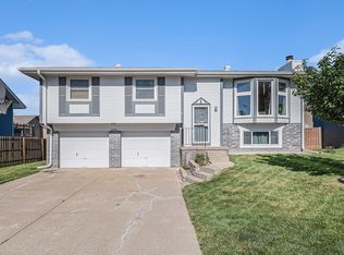 8006 S 154th St, Omaha, NE 68138
