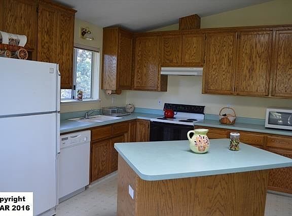 2nd image of 12015 Hillhurst Cir