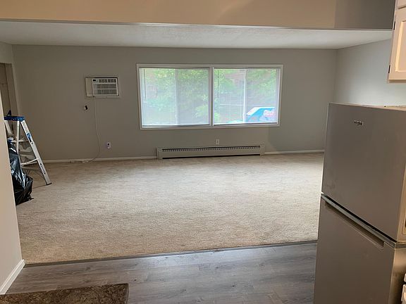 3rd image of 2396 Benson Ave #2