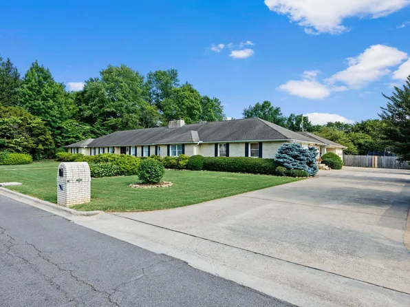 1712 Woodland St NW, Cullman, AL 35055