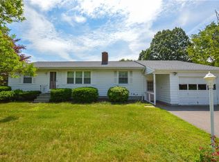 162 Old River Rd, Lincoln, RI 02865