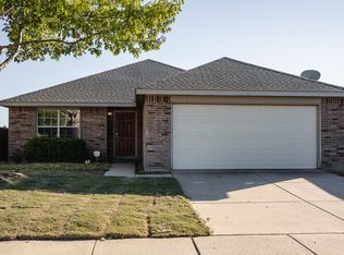 5760 Mountain Stream Trl, Fort Worth, TX 76244