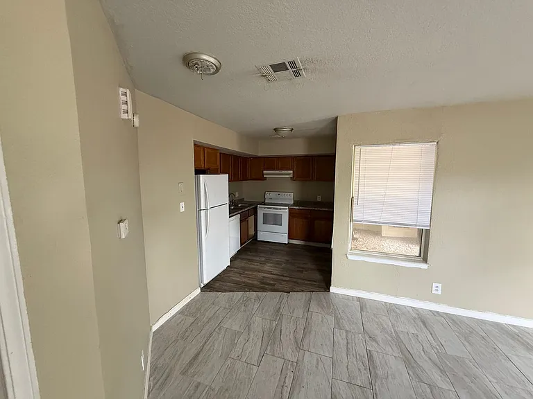 1804 E 66th Pl S #E108 — Photo 6