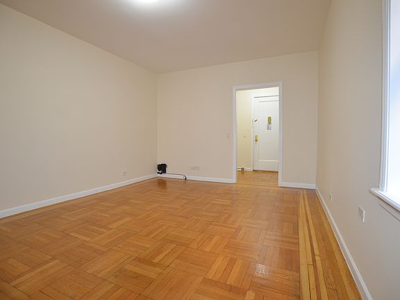 3rd image of 620 W 171st St APT 4J