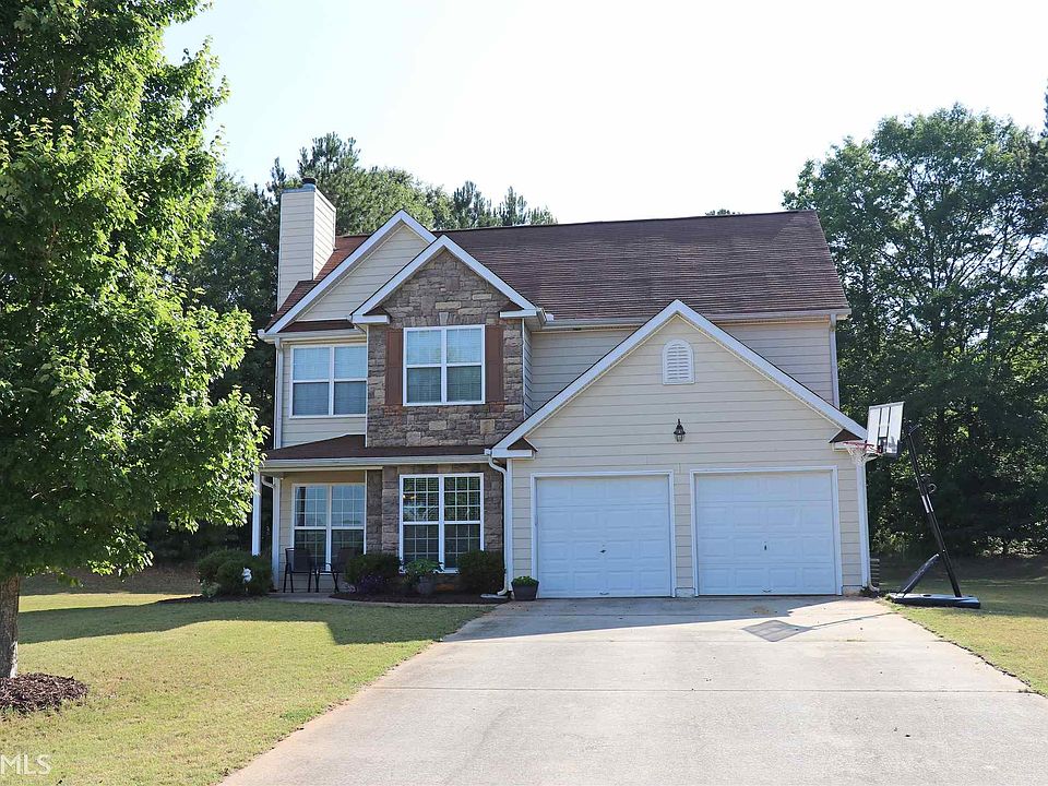 1st image of 471 Carmella Cir