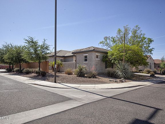 3rd image of 20399 N 262nd Dr