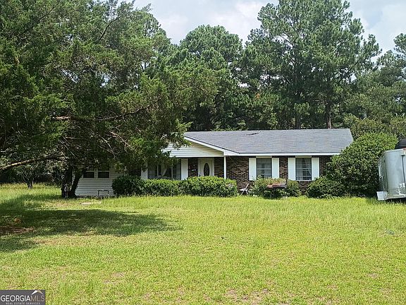 2nd image of 1229 NE Maryann Prescott Rd