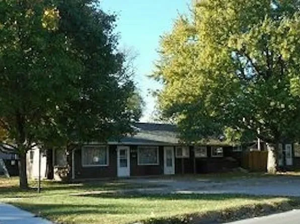 207-209 W 9th St, Hastings, NE 68901