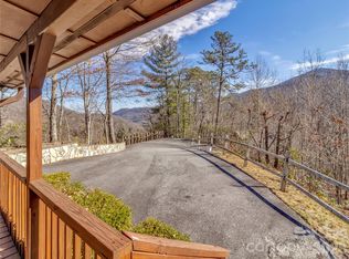 30 Edgewater Ln, Maggie Valley, NC 28751