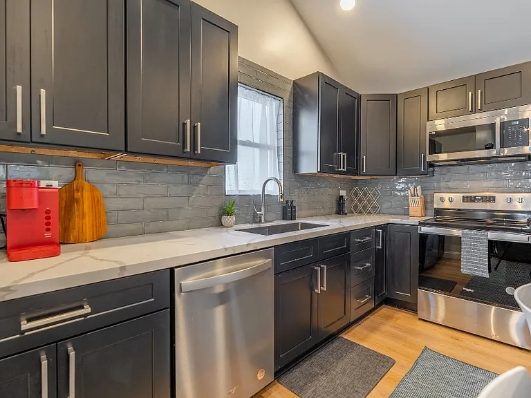 11 McAdoo Ave — Photo 18