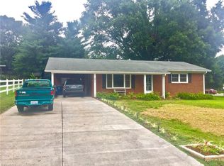 371 Raymond St, Mocksville, NC 27028