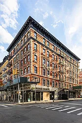 122 Norfolk Street in Lower East Side