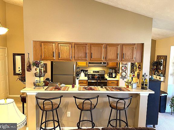 5th image of 619 Deering Rd #1K