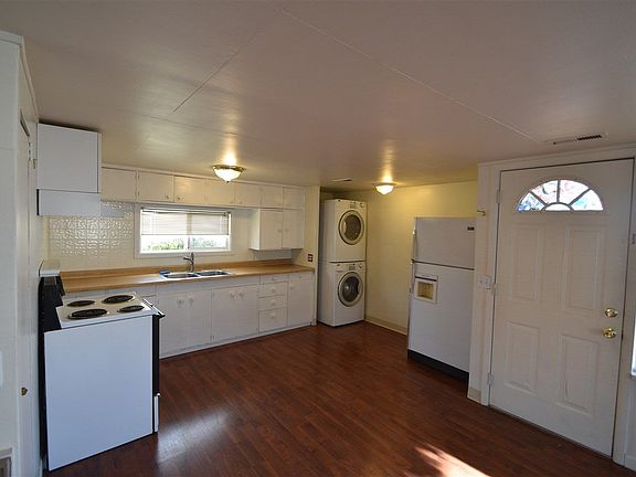 3rd image of 1002 Willard Ave