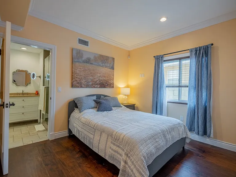 4441 Alumni Ave — Photo 14