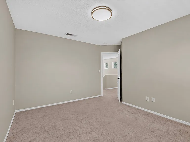 13208 Sentinal Ct NE — Photo 31