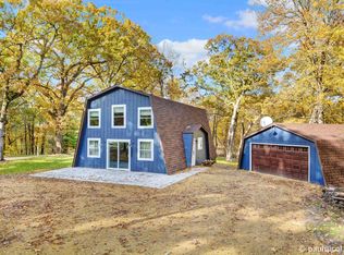 3221 S Rocky Hill Rd, Galena, IL 61036