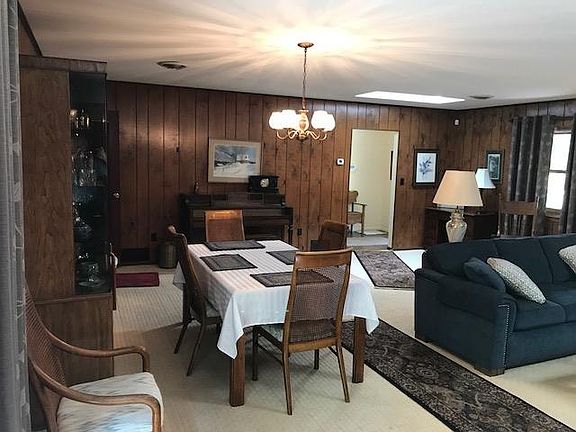 5th image of 8566 Acorne Ave