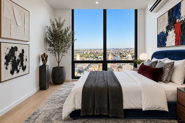 Bedroom, photo 1
