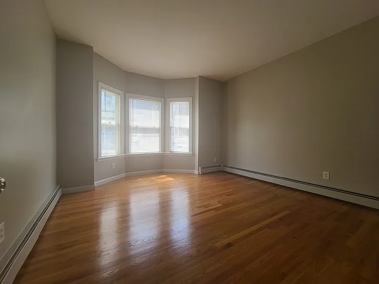 9 Vinton St #1 — Photo 15