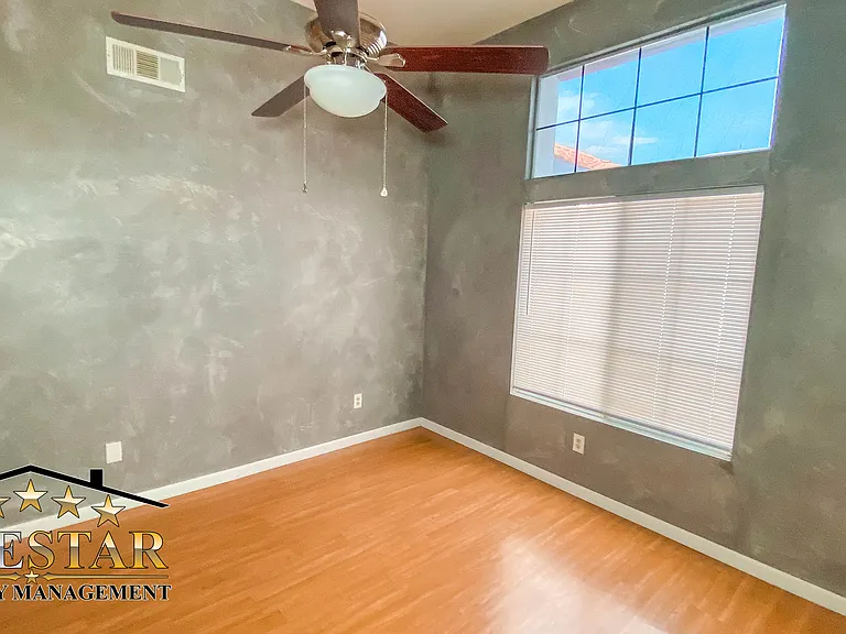 8501 Tamworth St — Photo 19