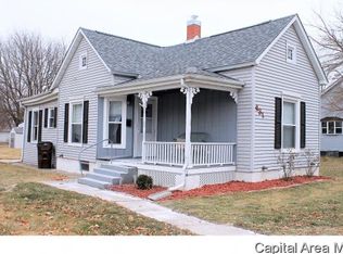 431 S 6th St, Auburn, IL 62615