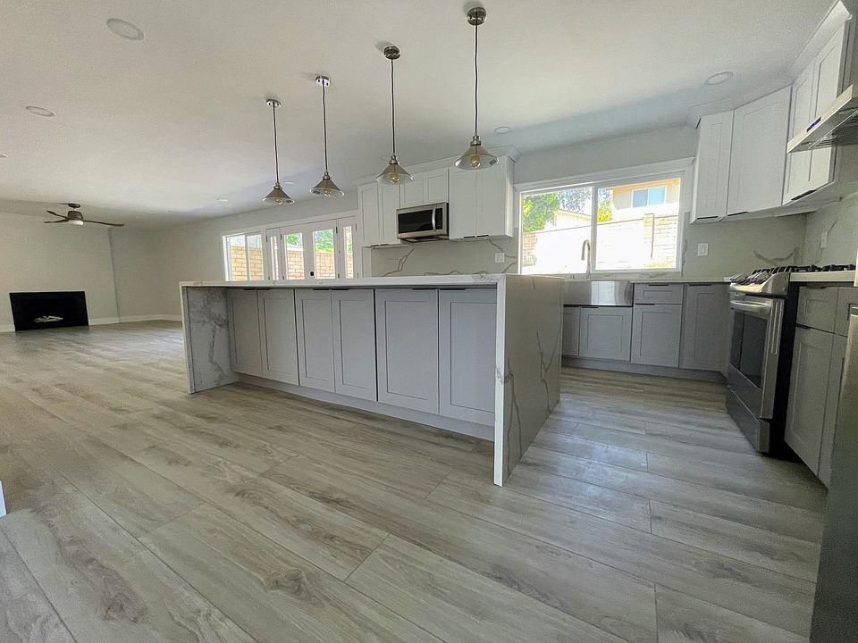 Open Kitchen