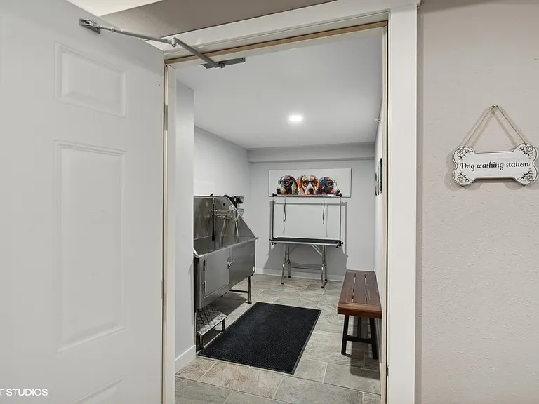 413 Jefferson St — Photo 27