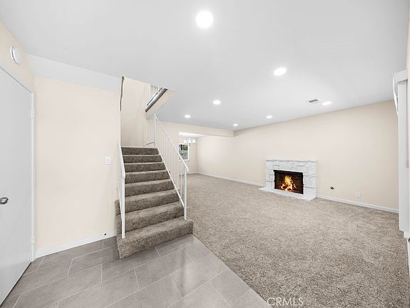 2nd image of 1741 N Rutherford St