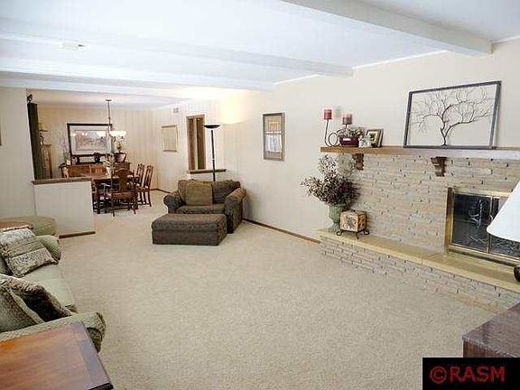 2nd image of 1229 W River Dr