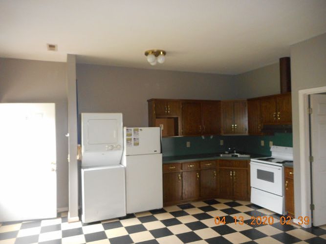 2nd image of 318 Spring St #B