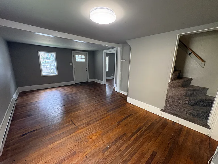 132 Main St — Photo 6