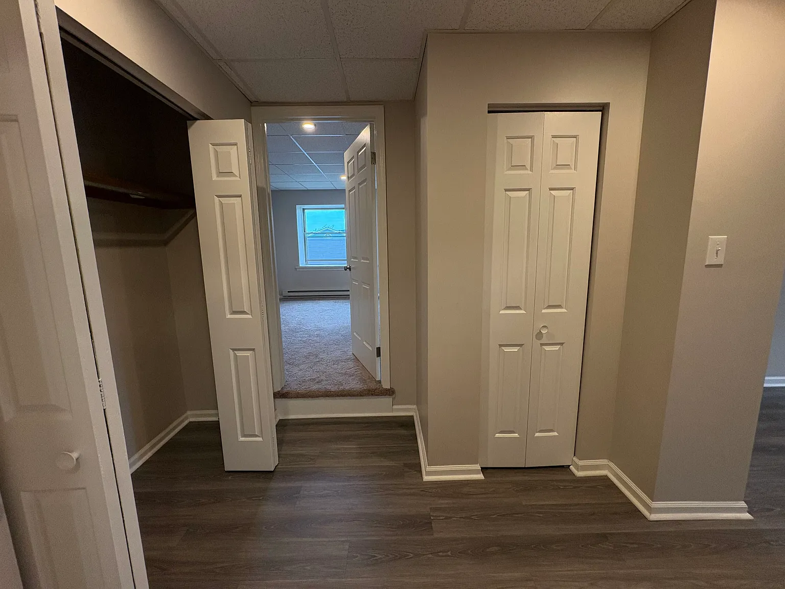 2 bed, 1000 sqft, $1,400 — Photo 3