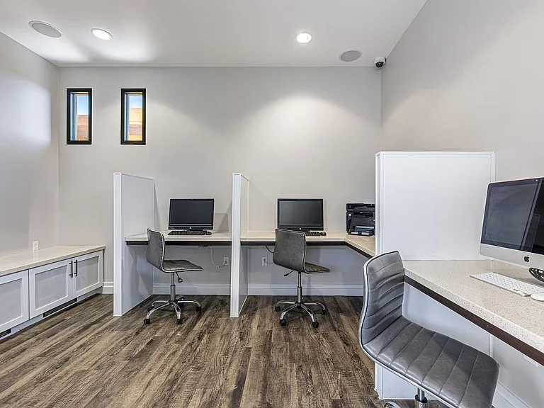 IMT Desert Ridge — Photo 16