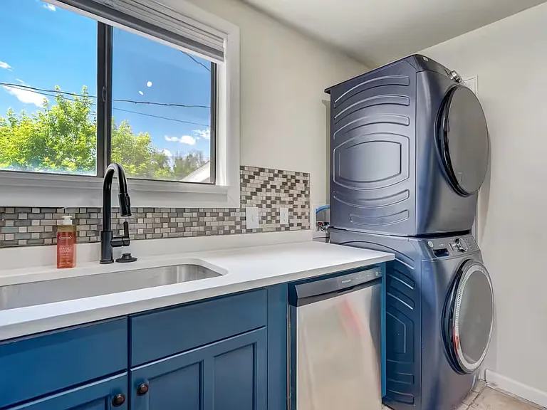 217 W Taylor St #A — Photo 11