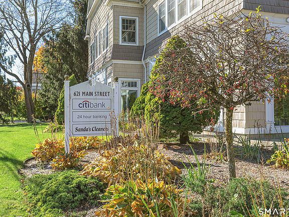 3rd image of 621 Main St #2