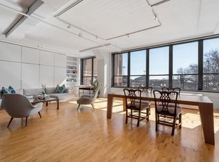 210 Lincoln St #202, Boston, MA 02111