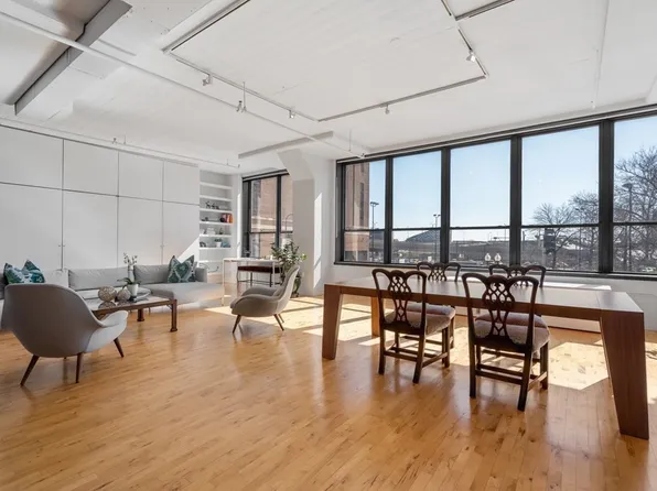 210 Lincoln St #202, Boston, MA 02111