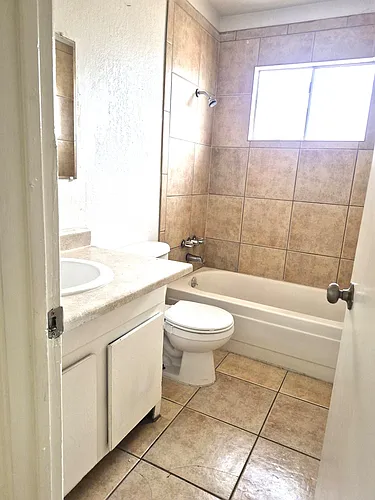 1415 S Highland Ave #1 Photo 1