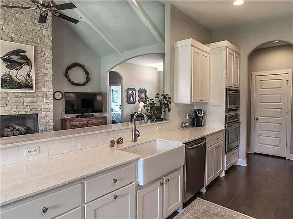 5th image of 4760 W Canyon Run Dr