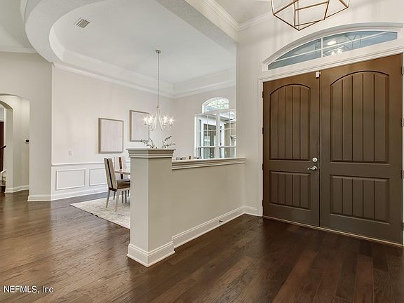 4th image of 437 E KESLEY Lane