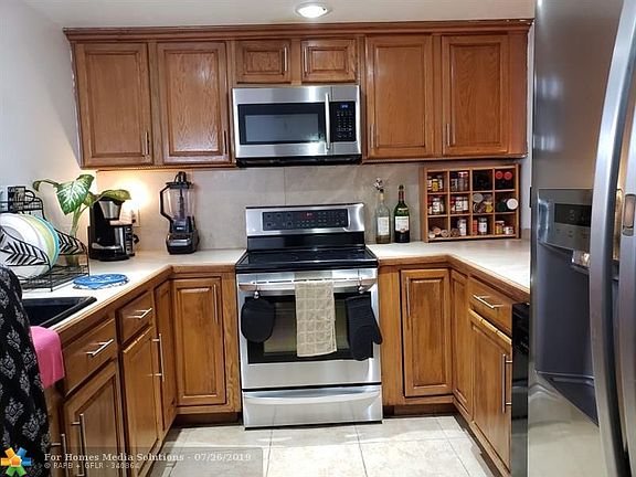 3rd image of 1800 SW 81st Ave APT 1109