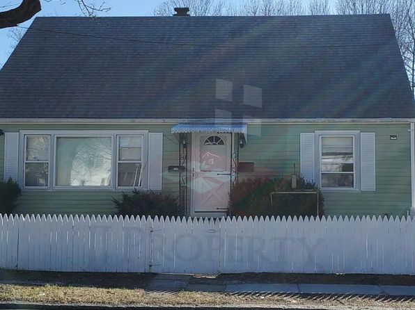 18 Pengrove St FLOOR 2